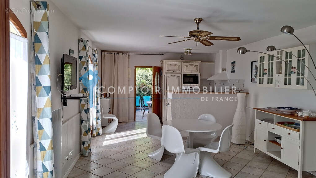 NÎMES- 30- Maison avec gîtes de 409m2  sur terrain de 2870m2 avec piscine - photo 10