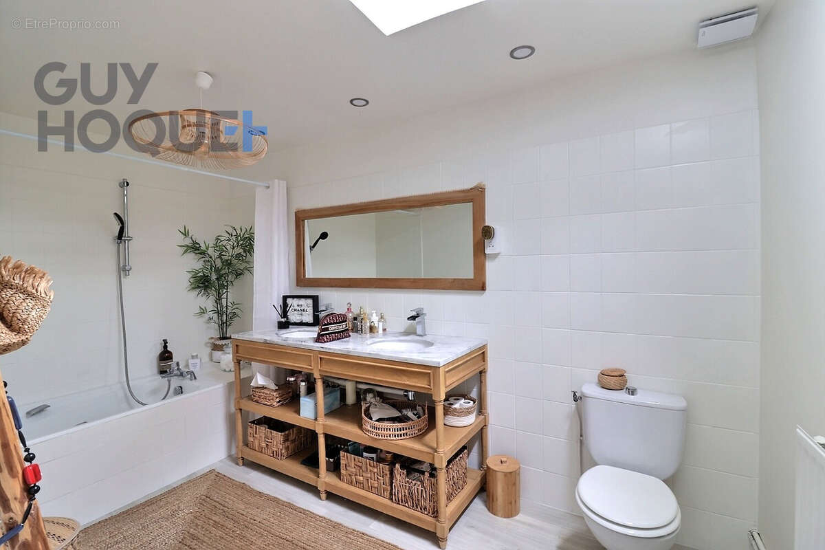 Maison à COULOMMIERS