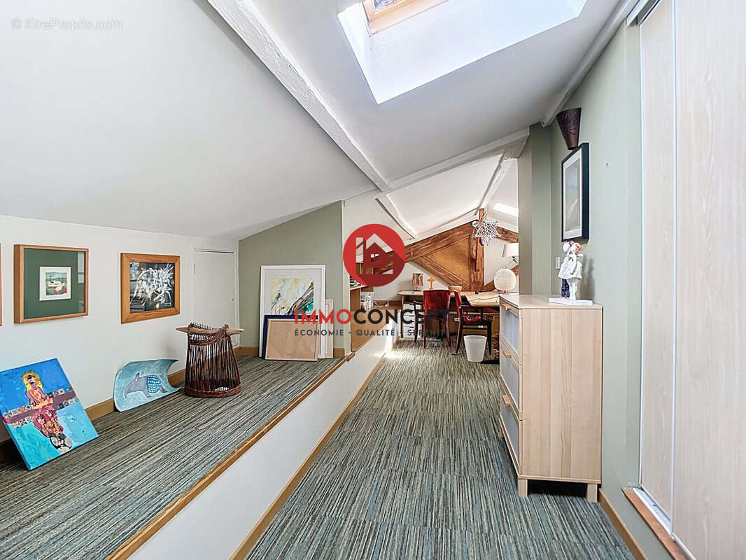 Maison à LES ANGLES