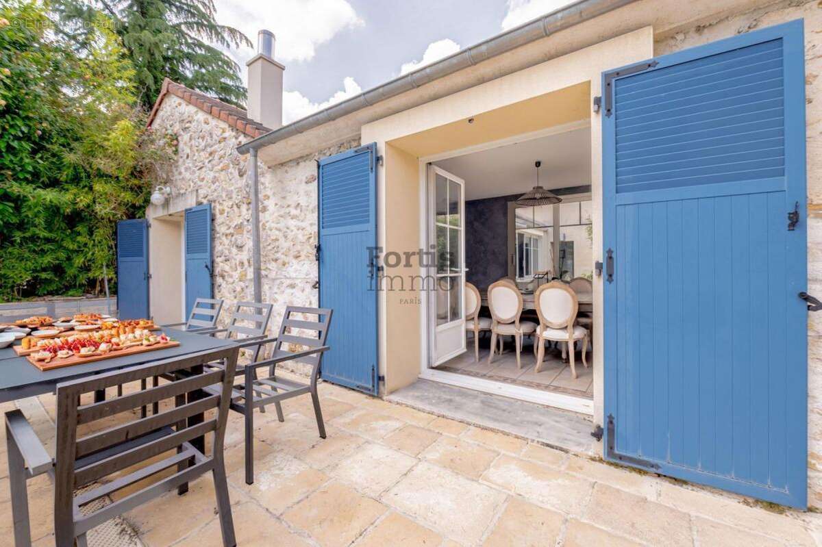 Maison à GOUVERNES
