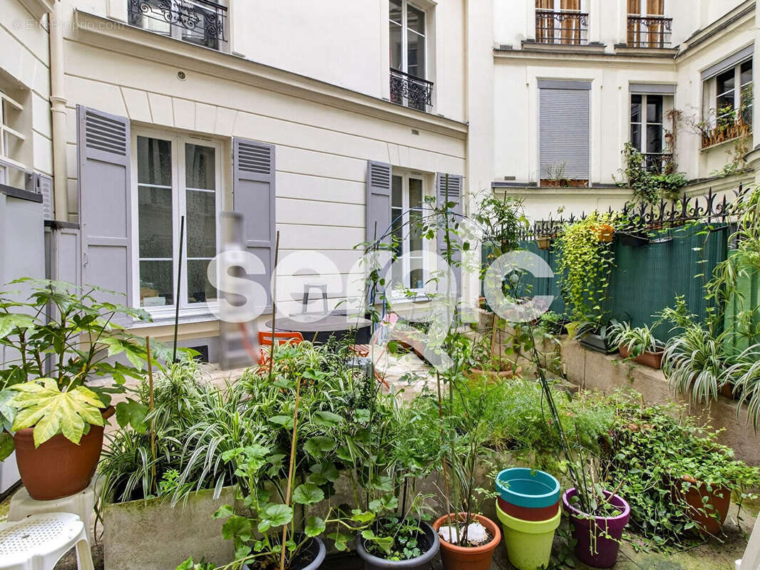 Appartement à PARIS-10E