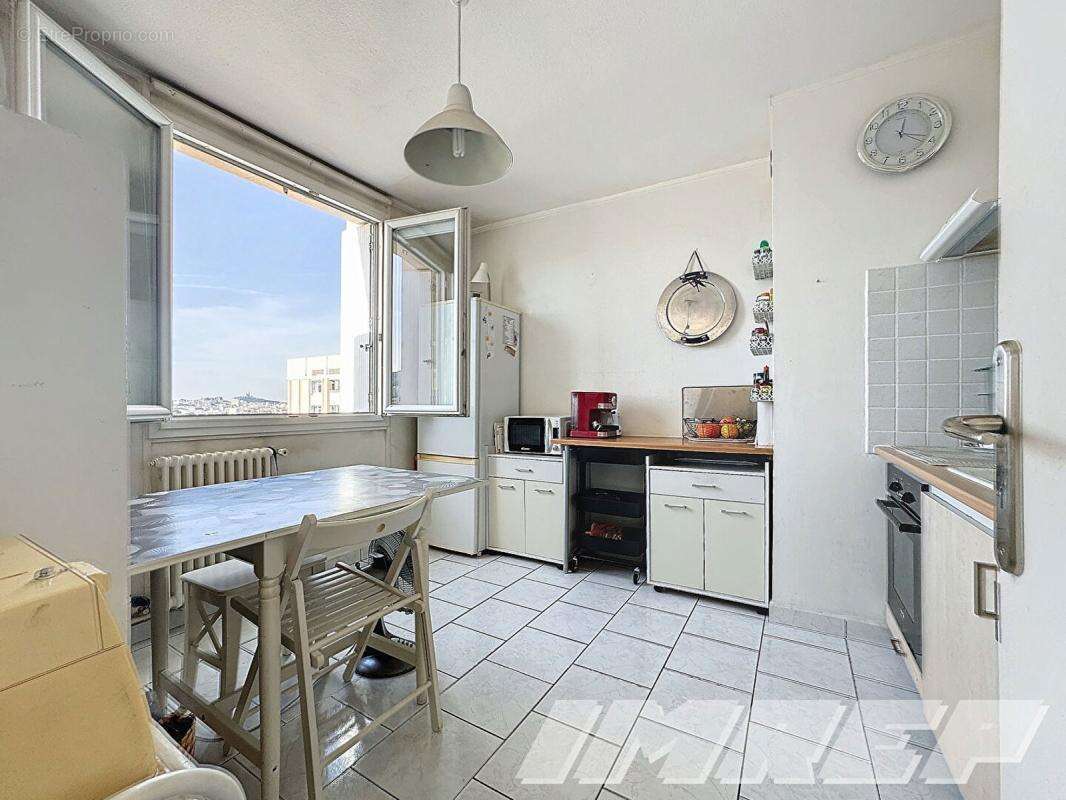 Appartement à MARSEILLE-10E