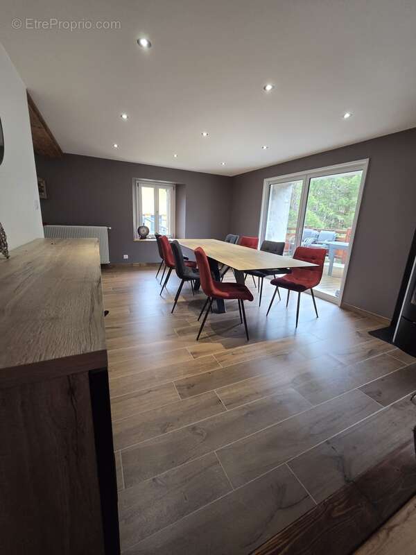 Maison à SAINT-MAURICE-SUR-MOSELLE