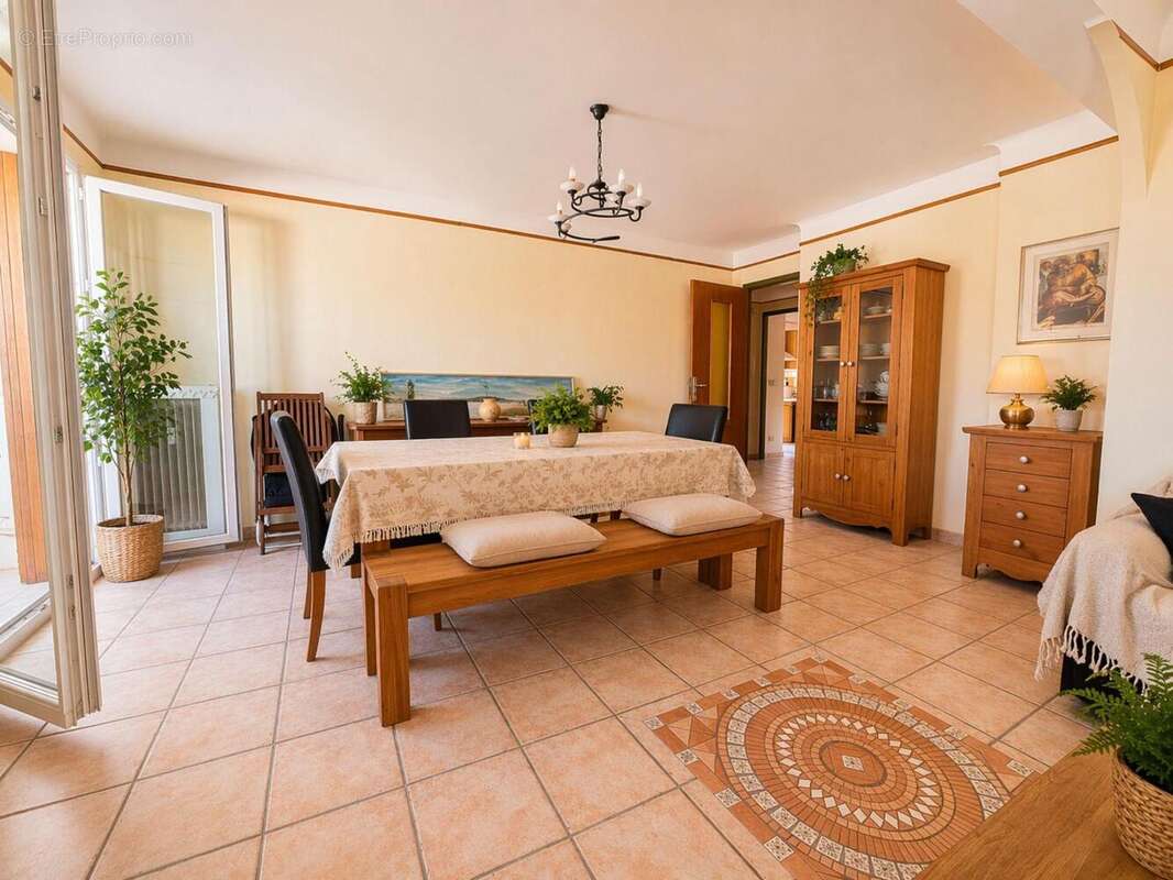  - Appartement à NICE