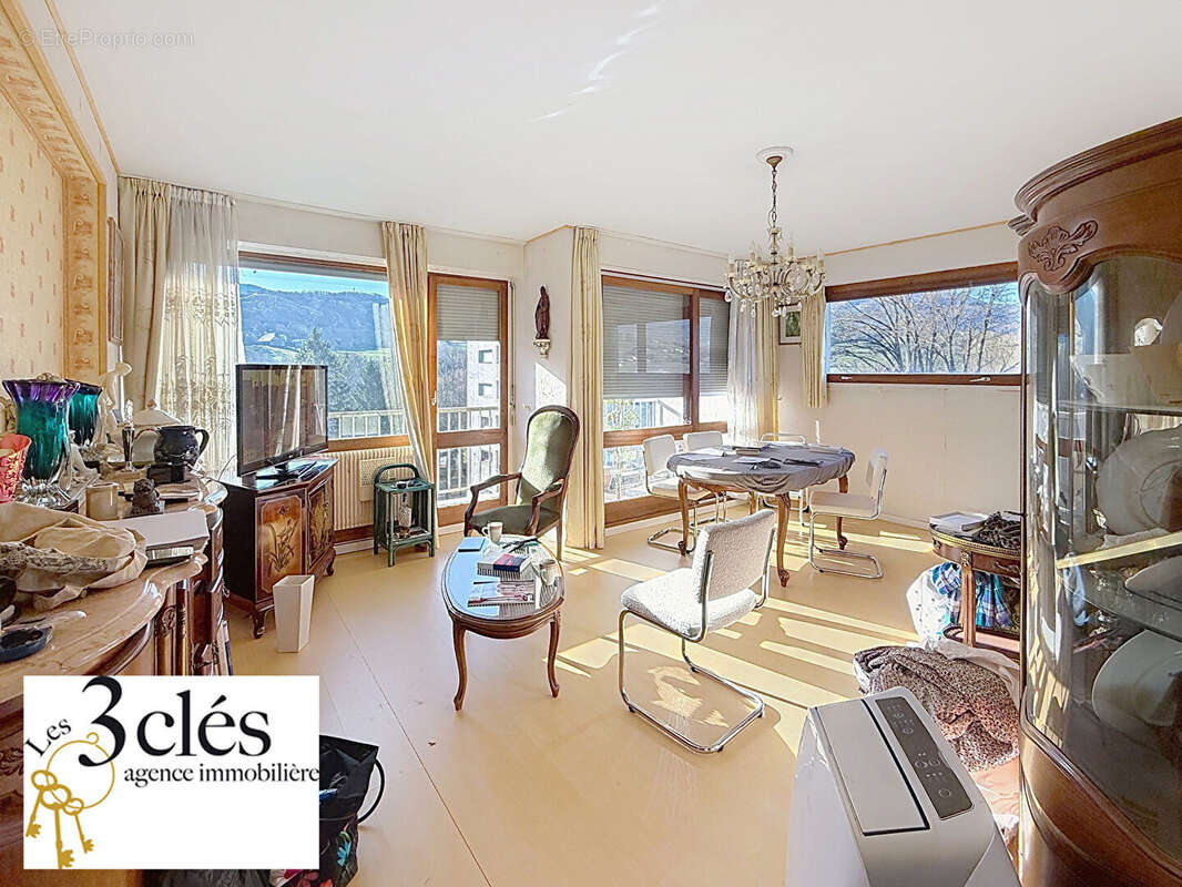 Appartement à JACOB-BELLECOMBETTE