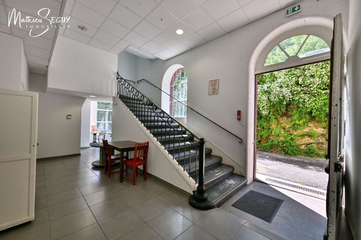 YZERON - Appartement T4 duplex de tourisme - photo 5
