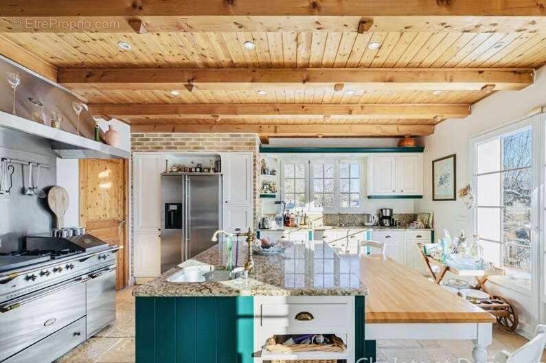 Maison à MONNETIER-MORNEX