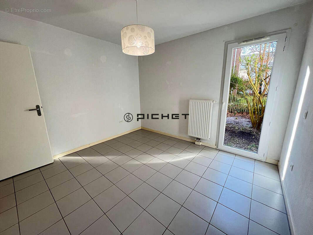 Appartement à SAINT-MEDARD-EN-JALLES