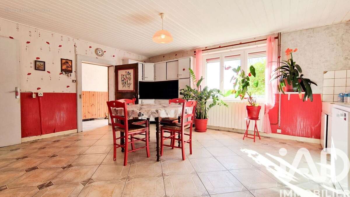 Maison 161 m² à Chambley-Bussieres  - photo 7