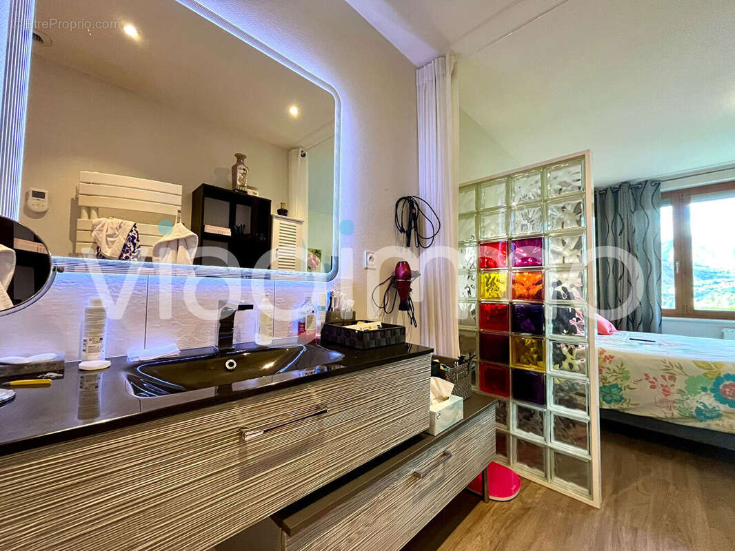 Appartement à SAINT-MICHEL-DE-MAURIENNE