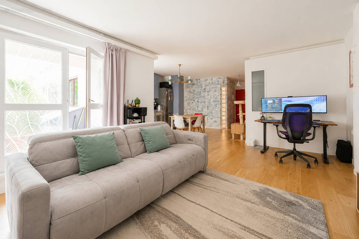 Appartement à PARIS-20E