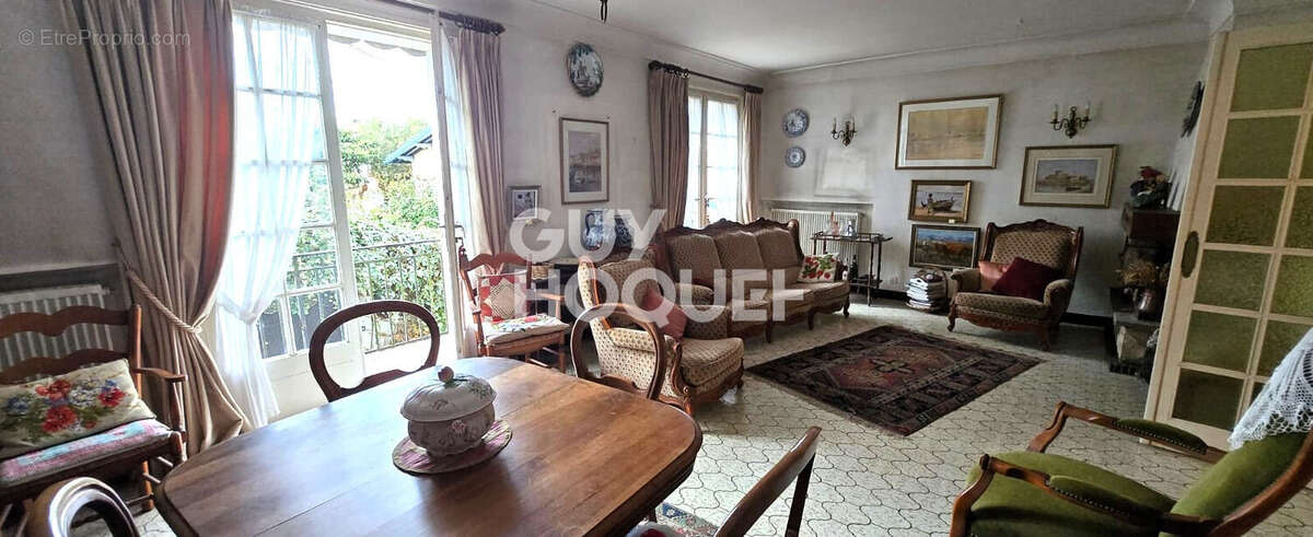 Maison à CIBOURE