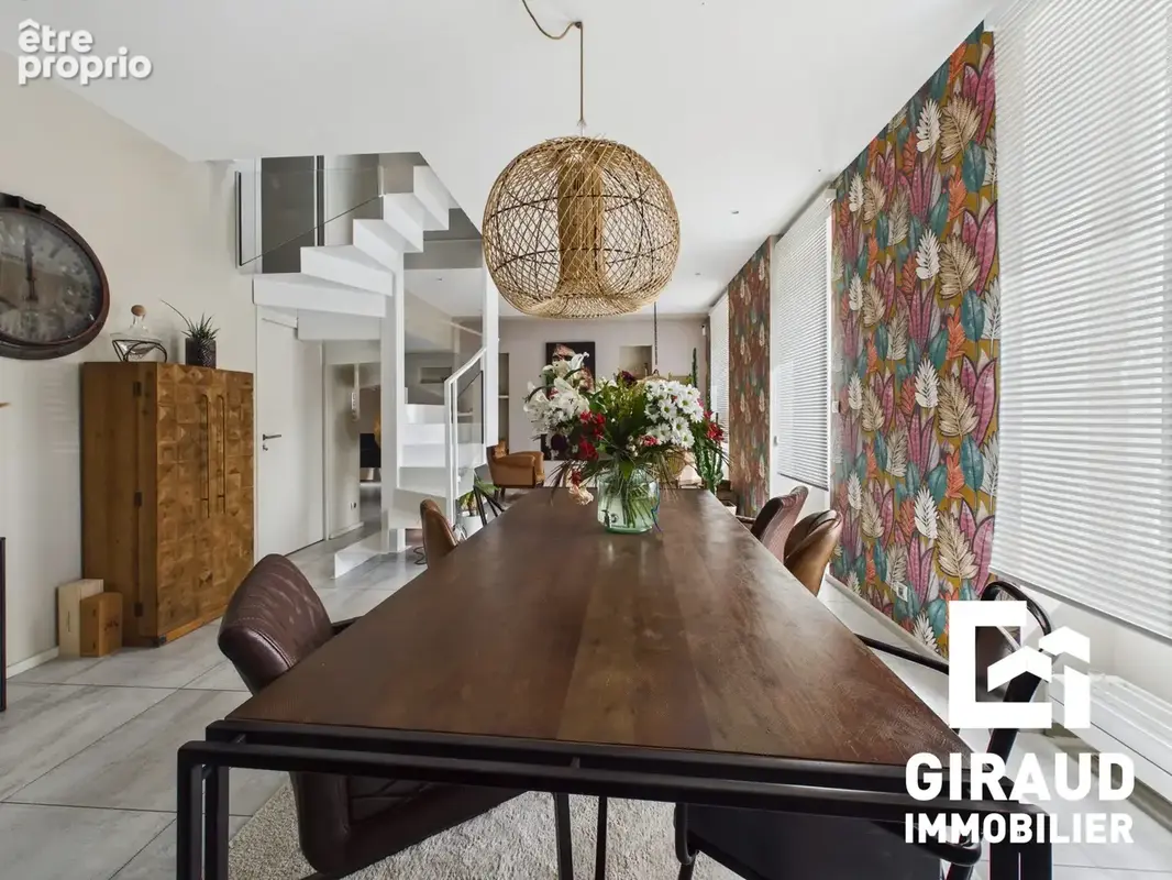 Maison 7 pièces 258 m² à vendre à Fontenay-Le-Comte (85200) - photo 5