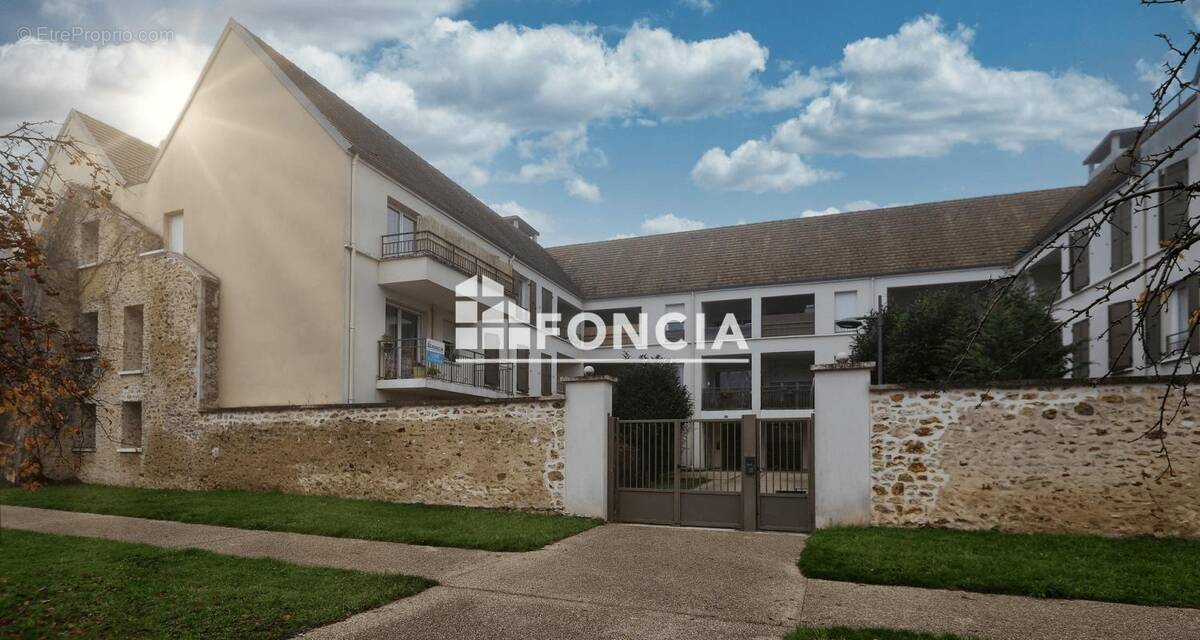 Appartement à LIEUSAINT