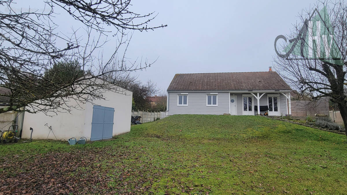 Maison à BAZOCHES-LES-BRAY