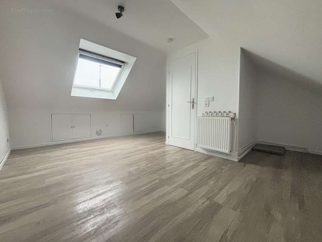 Maison à SAINT-PIERRE-DU-PERRAY