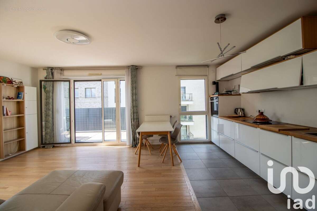 Photo 2 - Appartement à RUEIL-MALMAISON
