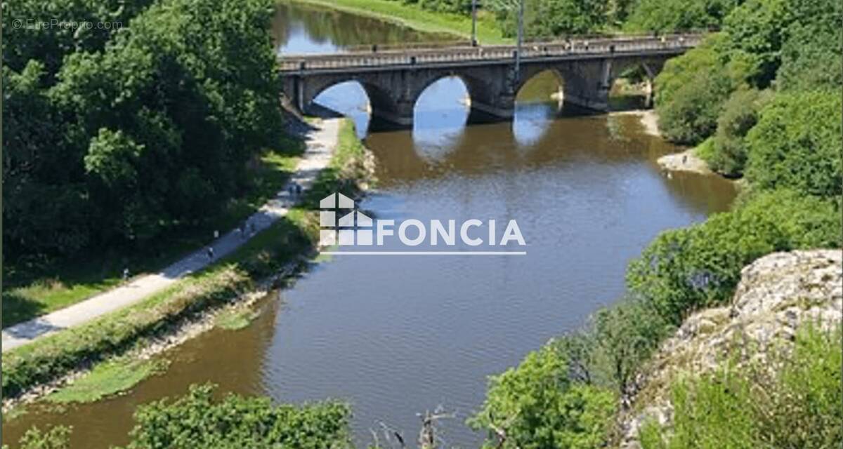 Appartement à ORGERES