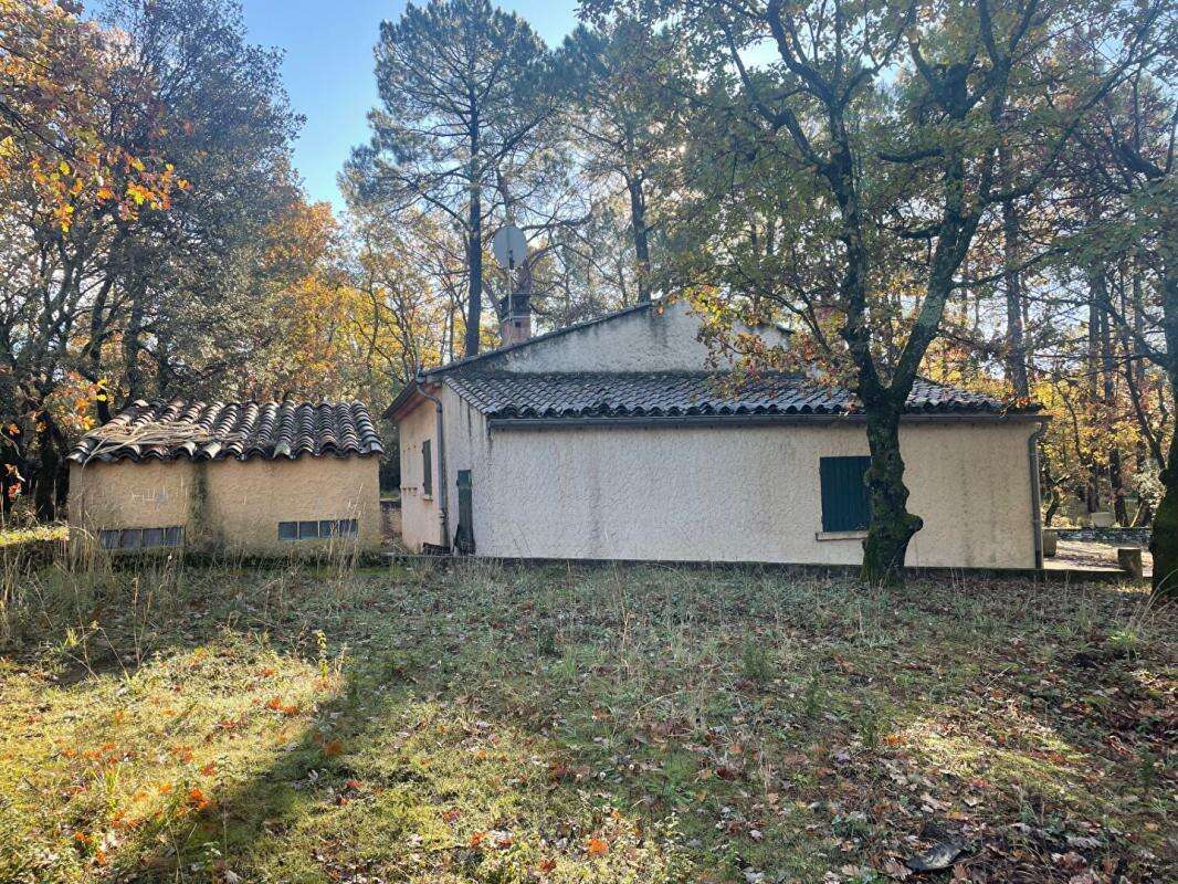 Maison à SAINT-SATURNIN-LES-APT