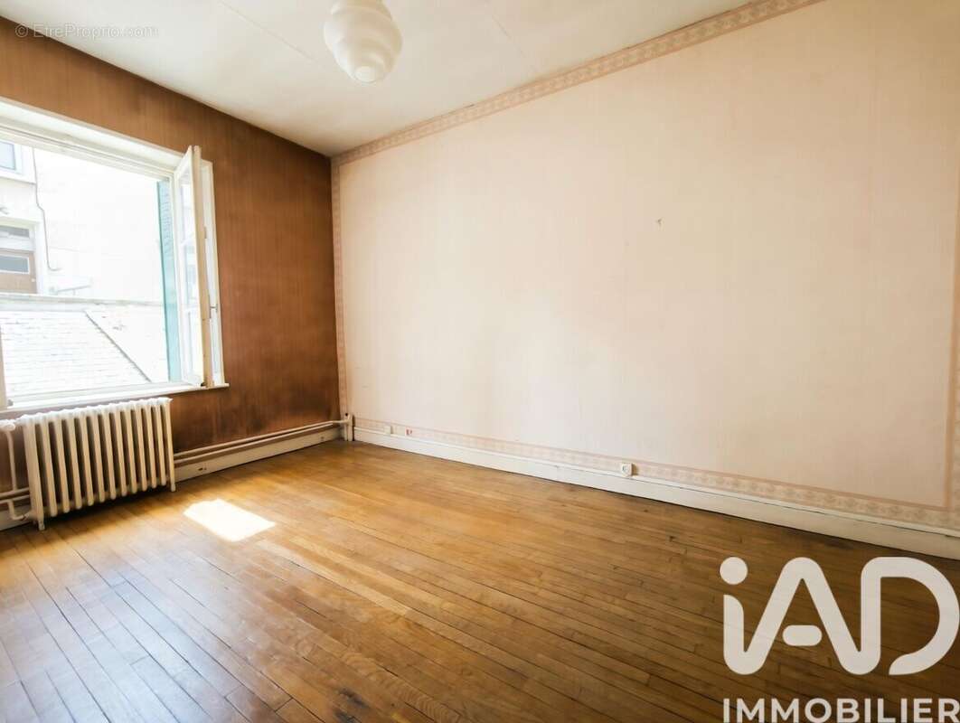 Appartement 125 m² à Nouzonville  - photo 3