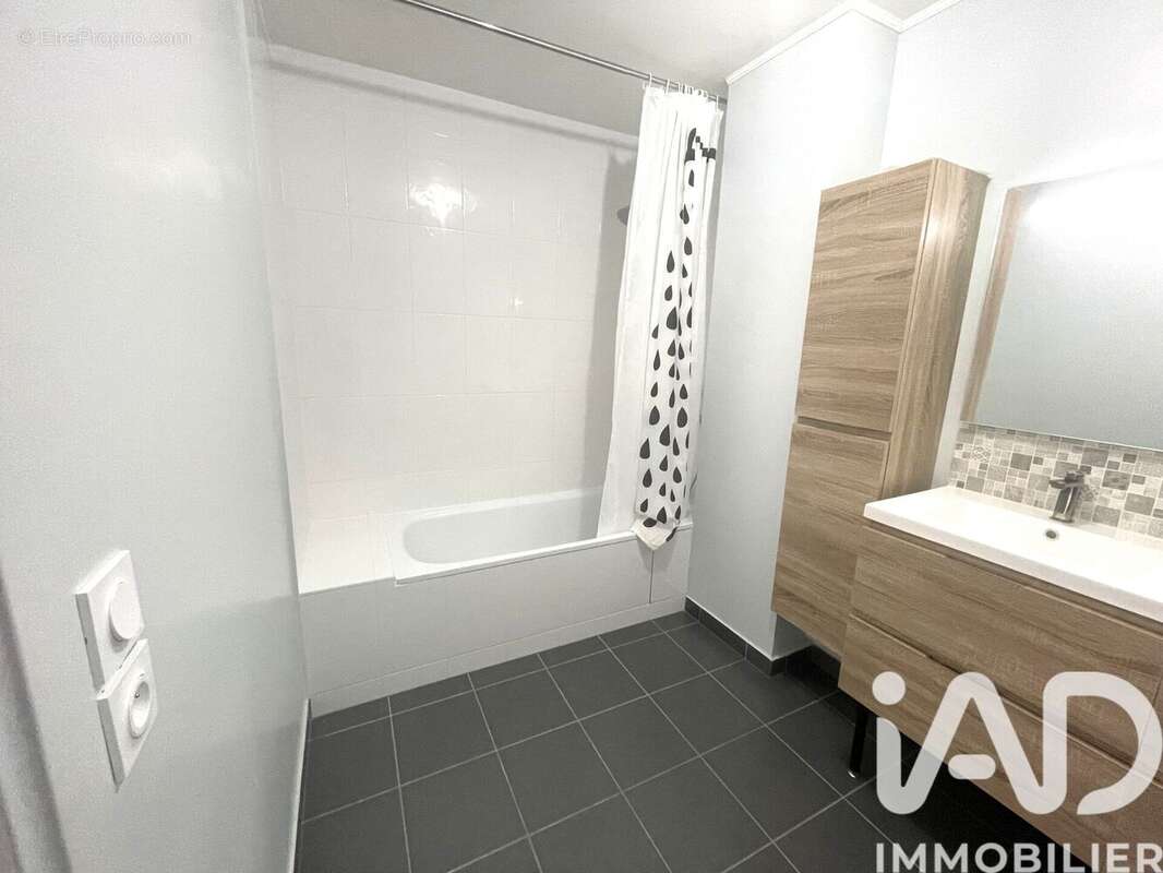 Photo 5 - Appartement à QUINCY-SOUS-SENART