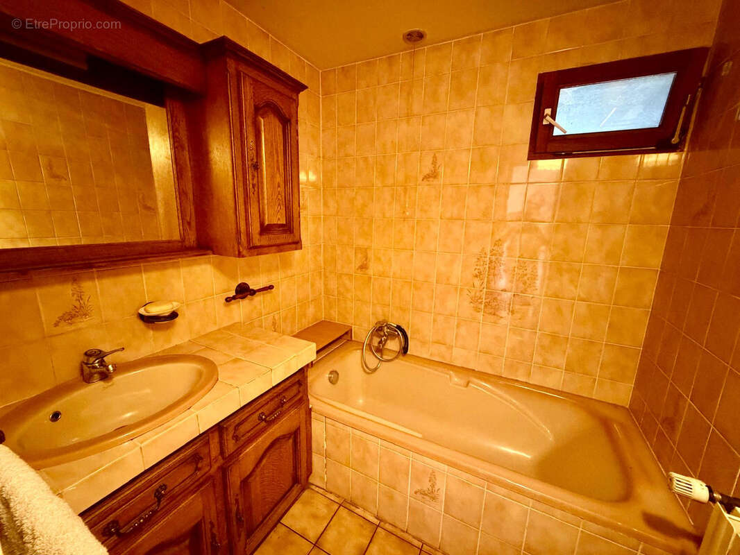 Vente maison de village en pierre sur 17,38 ares de terrain LUXEUIL LES BAINS (70) - photo 10