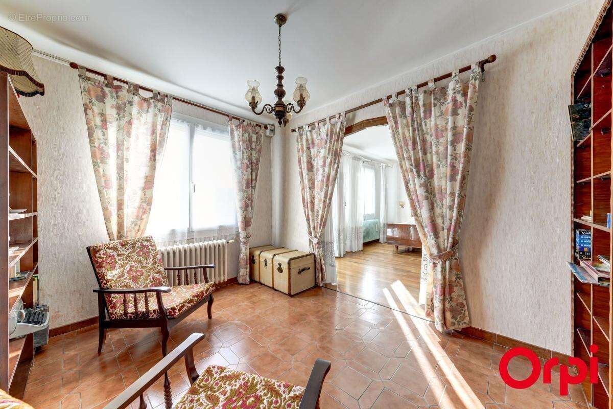 Maison à VENISSIEUX