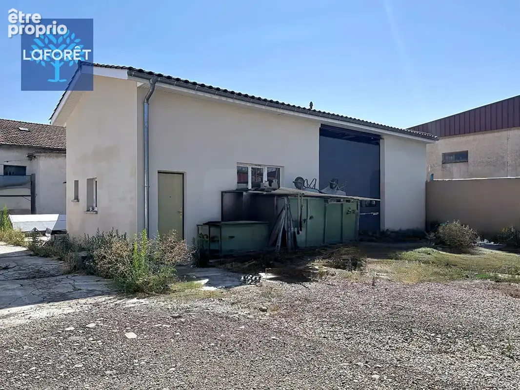 Entrepôt récent de 105 m² sur terrain de 1 009 m² - Secteur La Mouche - photo 2