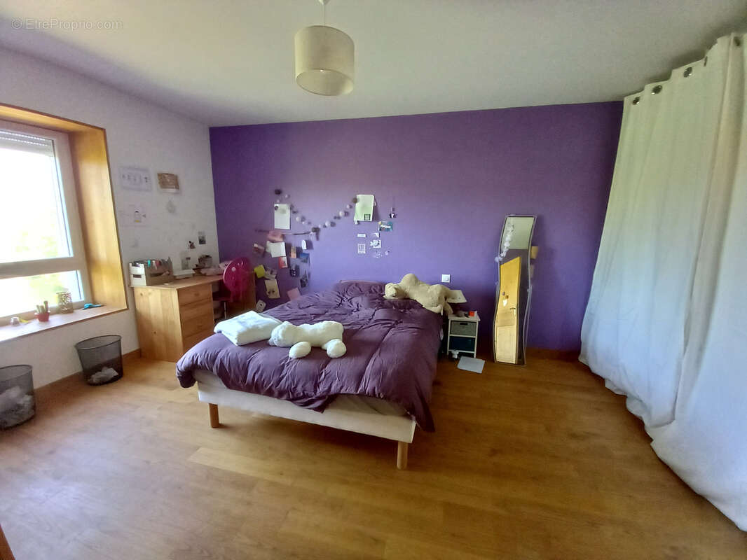 Propriete corps de ferme avec 39 000 m2 de terrain - photo 8