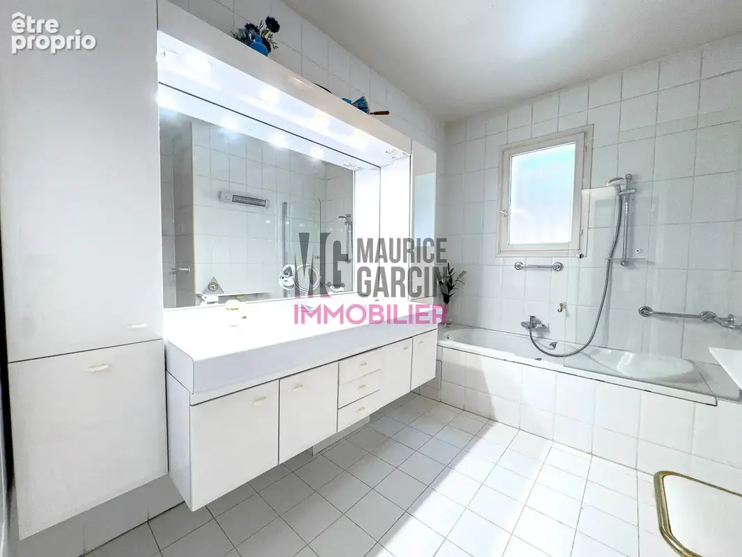 Maison 4 pièces 140 m² à vendre à L'isle-Sur-La-Sorgue (84800) - photo 9