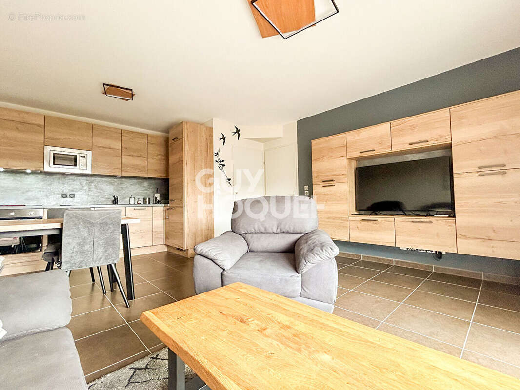 Appartement à LAGNES