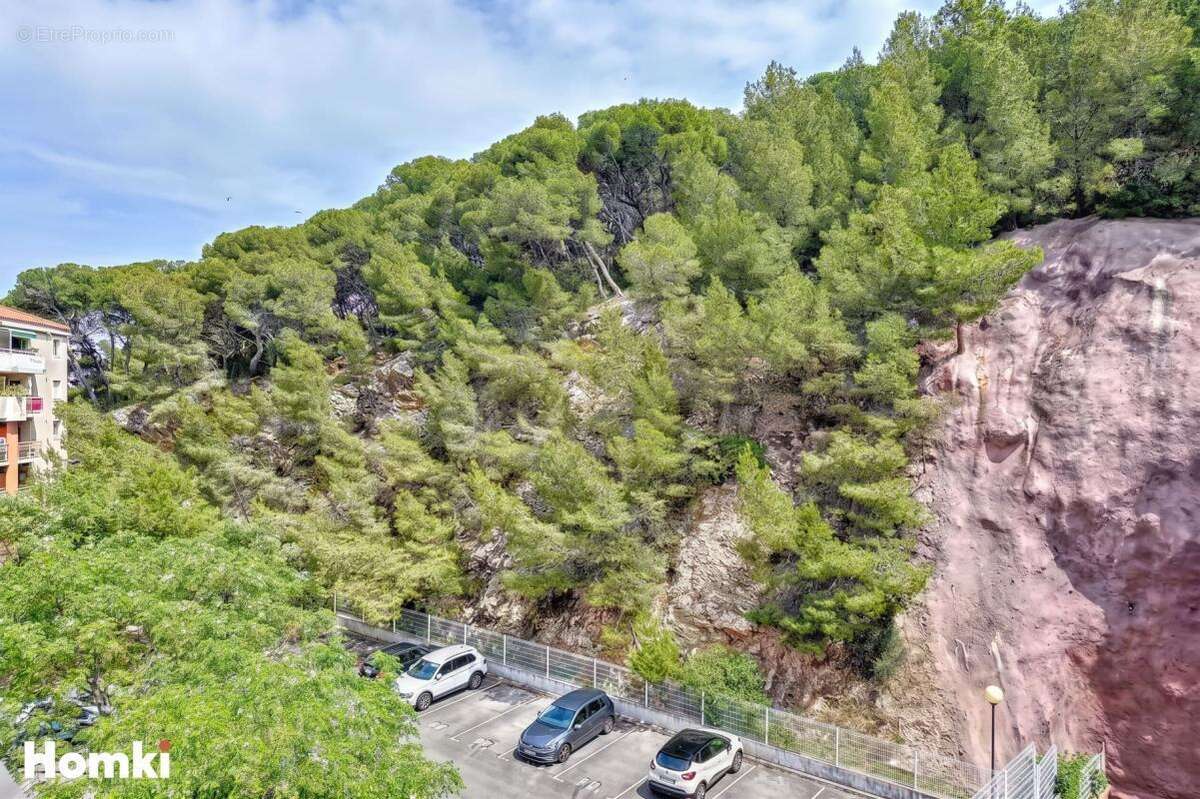 Appartement T2 cabine et loggia de 35 m2 à Sète 34200 - photo 6