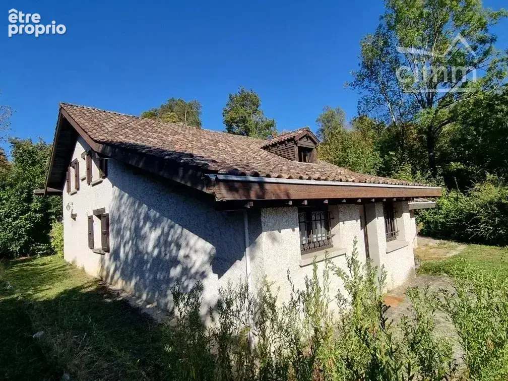 À vendre – Maison de caractère avec piscine, terrain de 2 090 m² et nombreuses dépendances à Saint-Vincent-de-Mercuze - photo 25