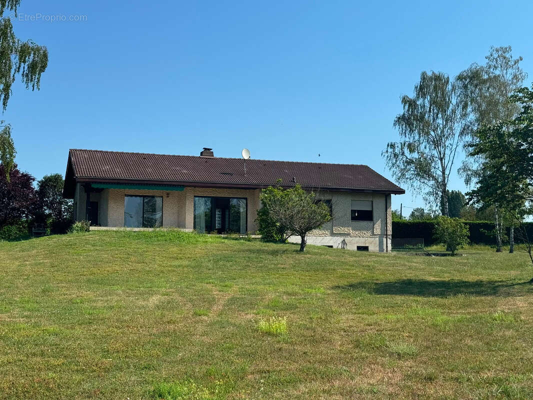 Propriété avec étangs, maison de plain pied au cœur de 3 hectares - photo 3