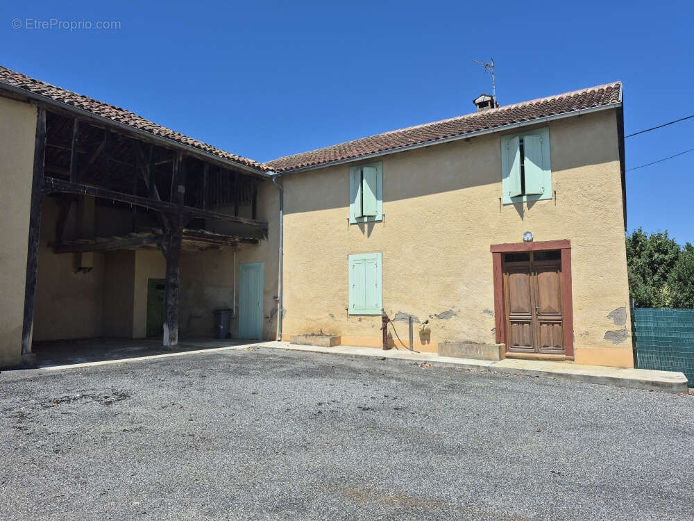Maison à TRIE-SUR-BAISE