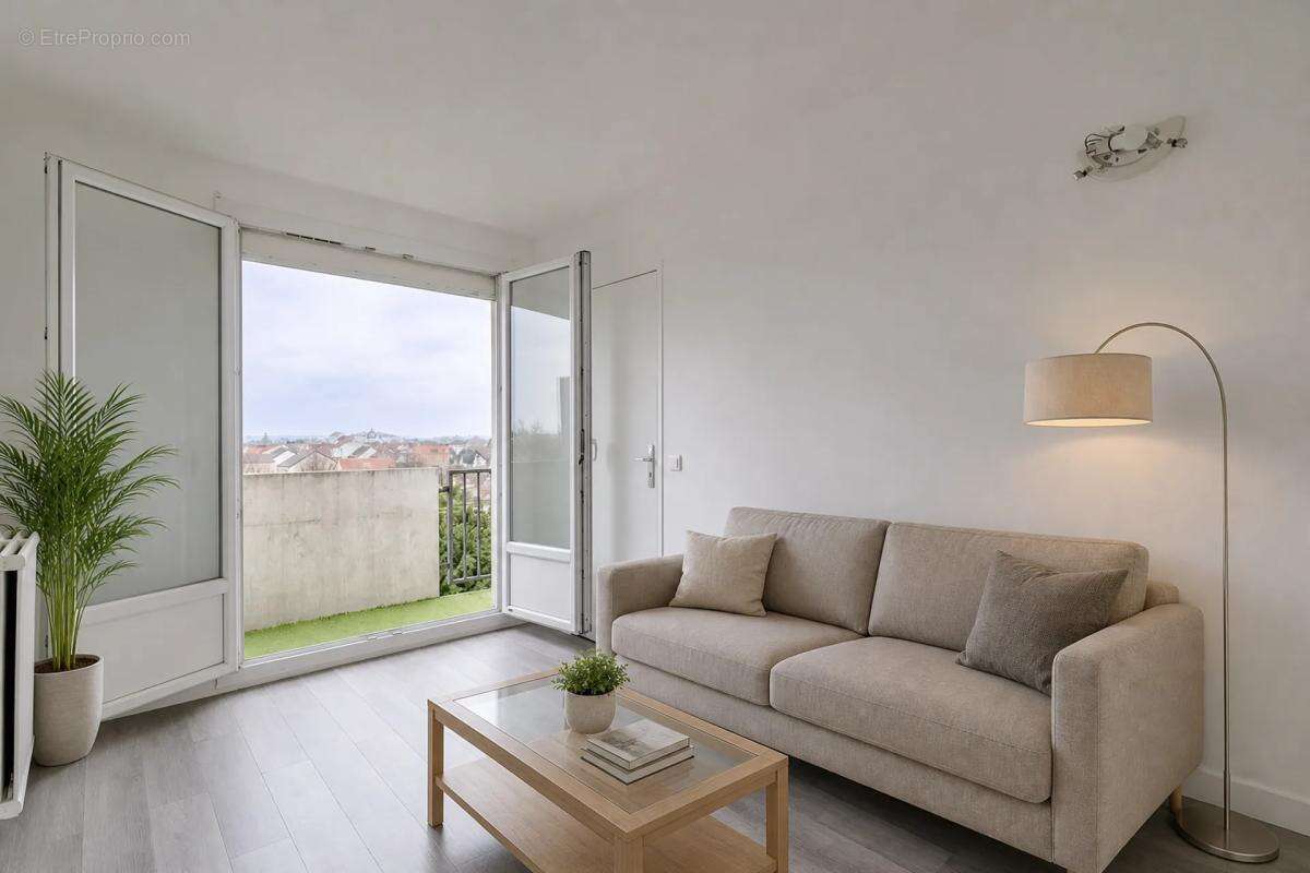 Appartement à LE BOURGET