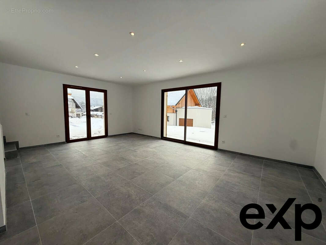 Maison à LES DESERTS