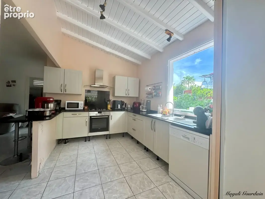 Exclusivité – villa avec 3 gites a fort potentiel locatif – quartier recherche de sainte anne - photo 4