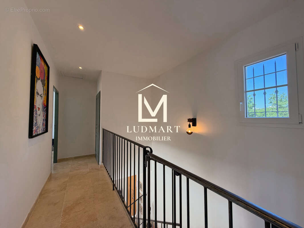 Maison à LORGUES