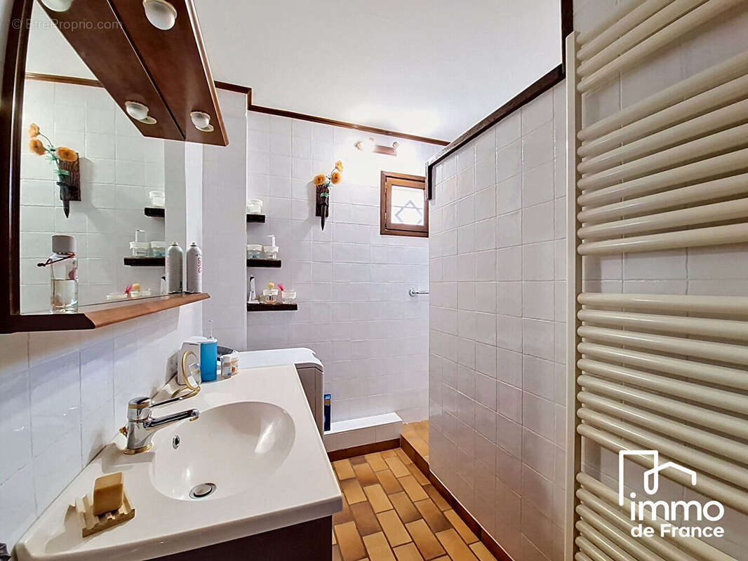 Maison de village 6 pièces 258 m2 à Revonnas avec terrain - photo 9
