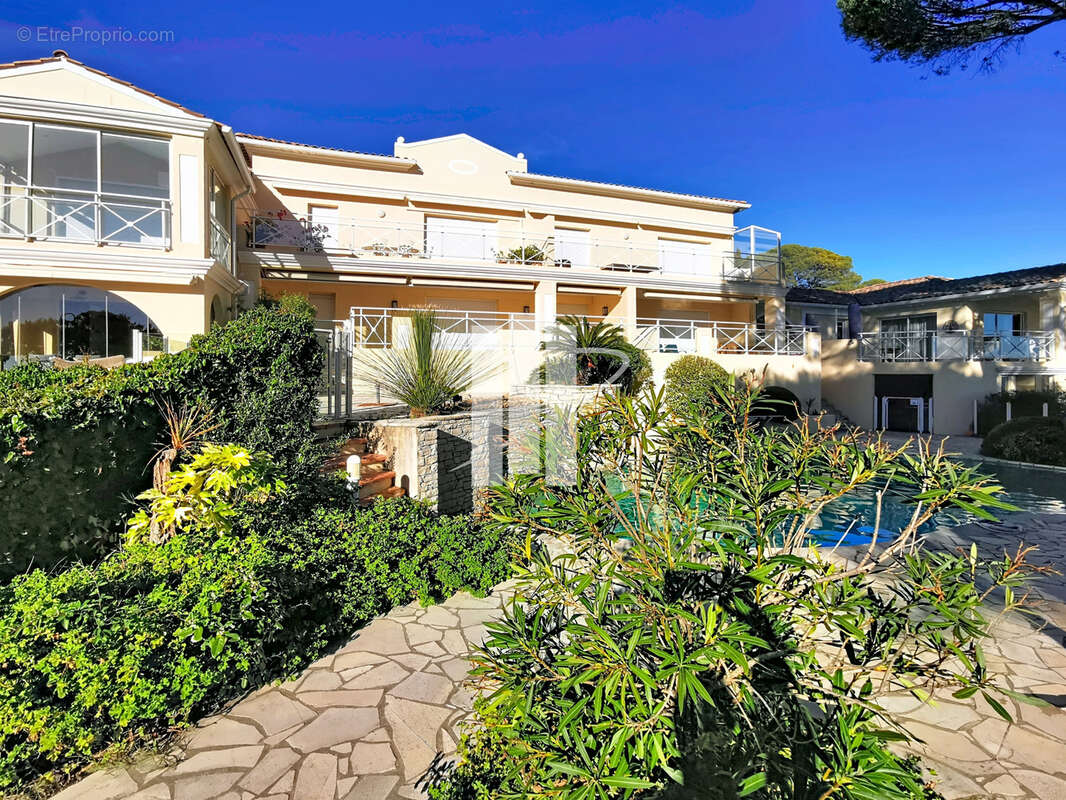 Appartement à SAINT-RAPHAEL
