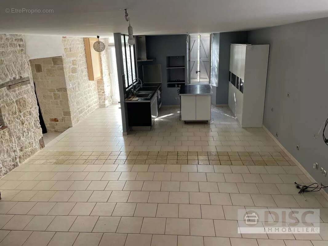 Maison de village pierres blanches - photo 6