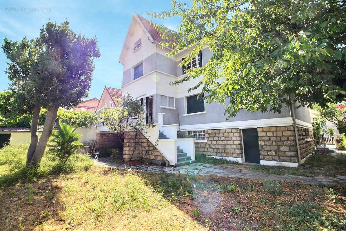 Maison Villeneuve La Garenne 8 pièce(s) 160 m2 - photo 8