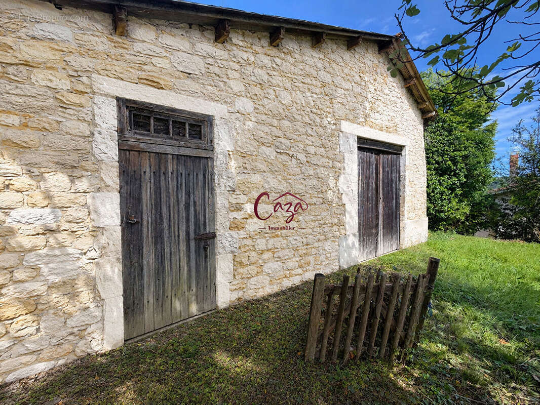 Maison à CAMBLANES-ET-MEYNAC