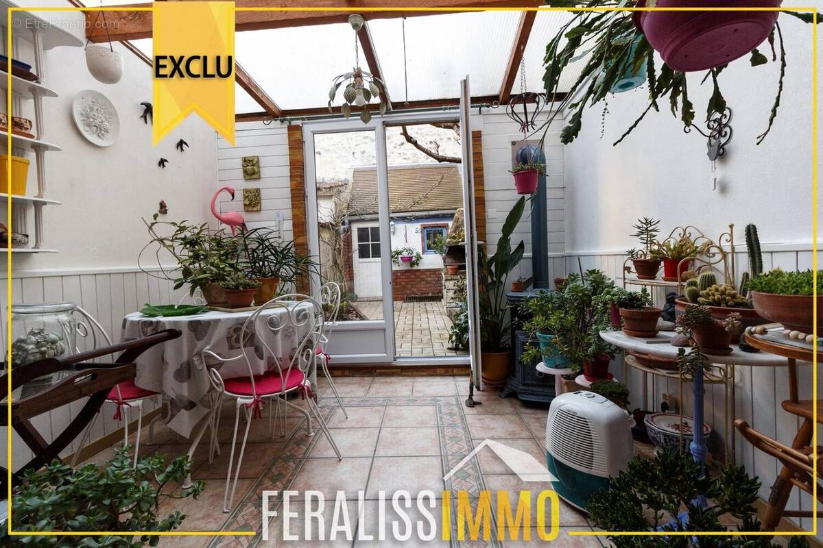 Maison à VAUX-SUR-SEINE