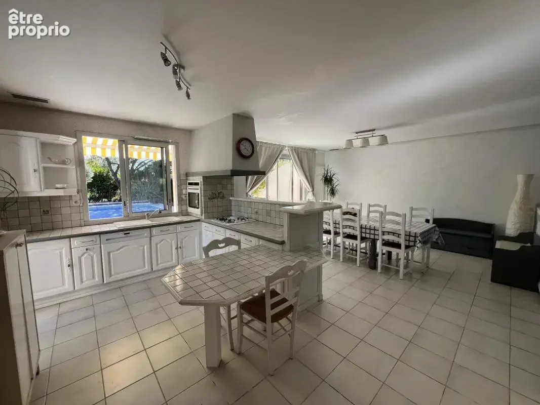 Avrillé - belle maison familiale avec piscine et dépendance - photo 5