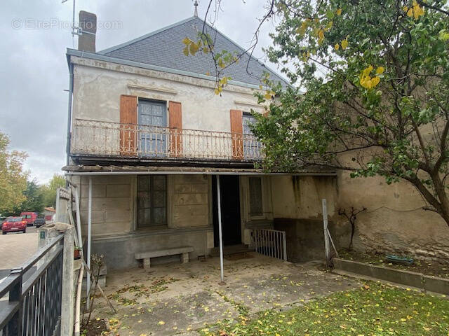 Maison à MARTRES-SUR-MORGE