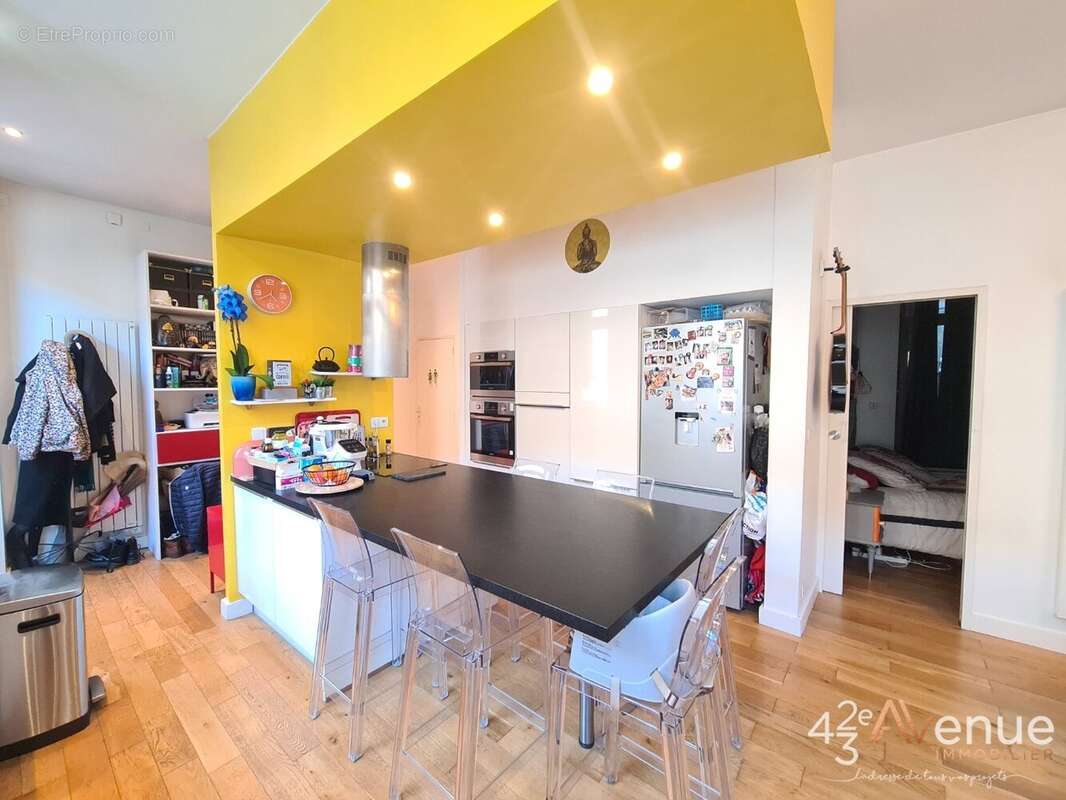 Appartement à SAINT-ETIENNE