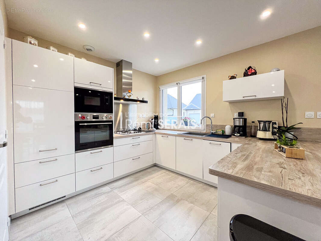 Maison à BARON-SUR-ODON