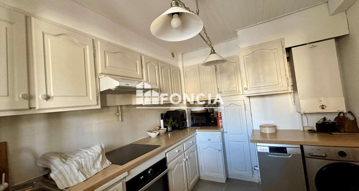 Appartement à HYERES